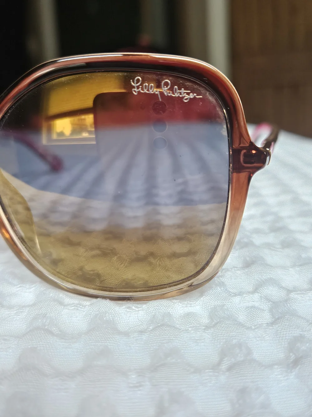 Lilly Pulitzer Brown Gradient Oversized Sunglasses with Pink Temples